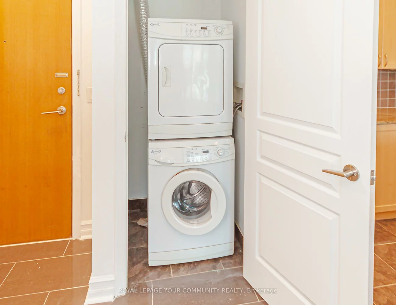 75, South Town Centre, Unionville, Markham