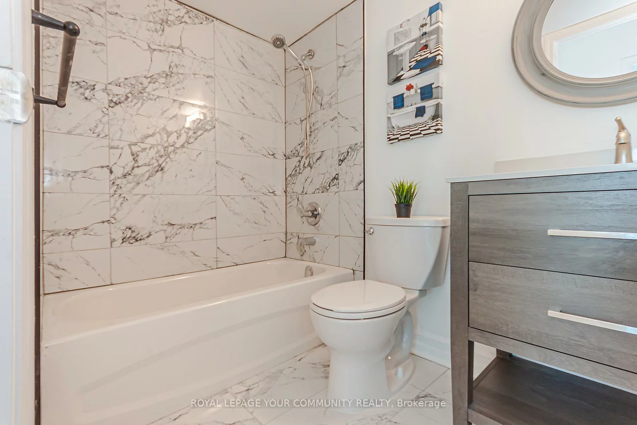 75, South Town Centre, Unionville, Markham