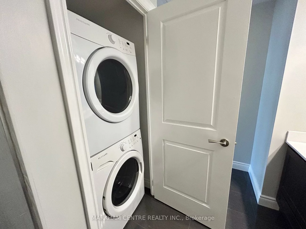 99, South Town Centre, Unionville, Markham