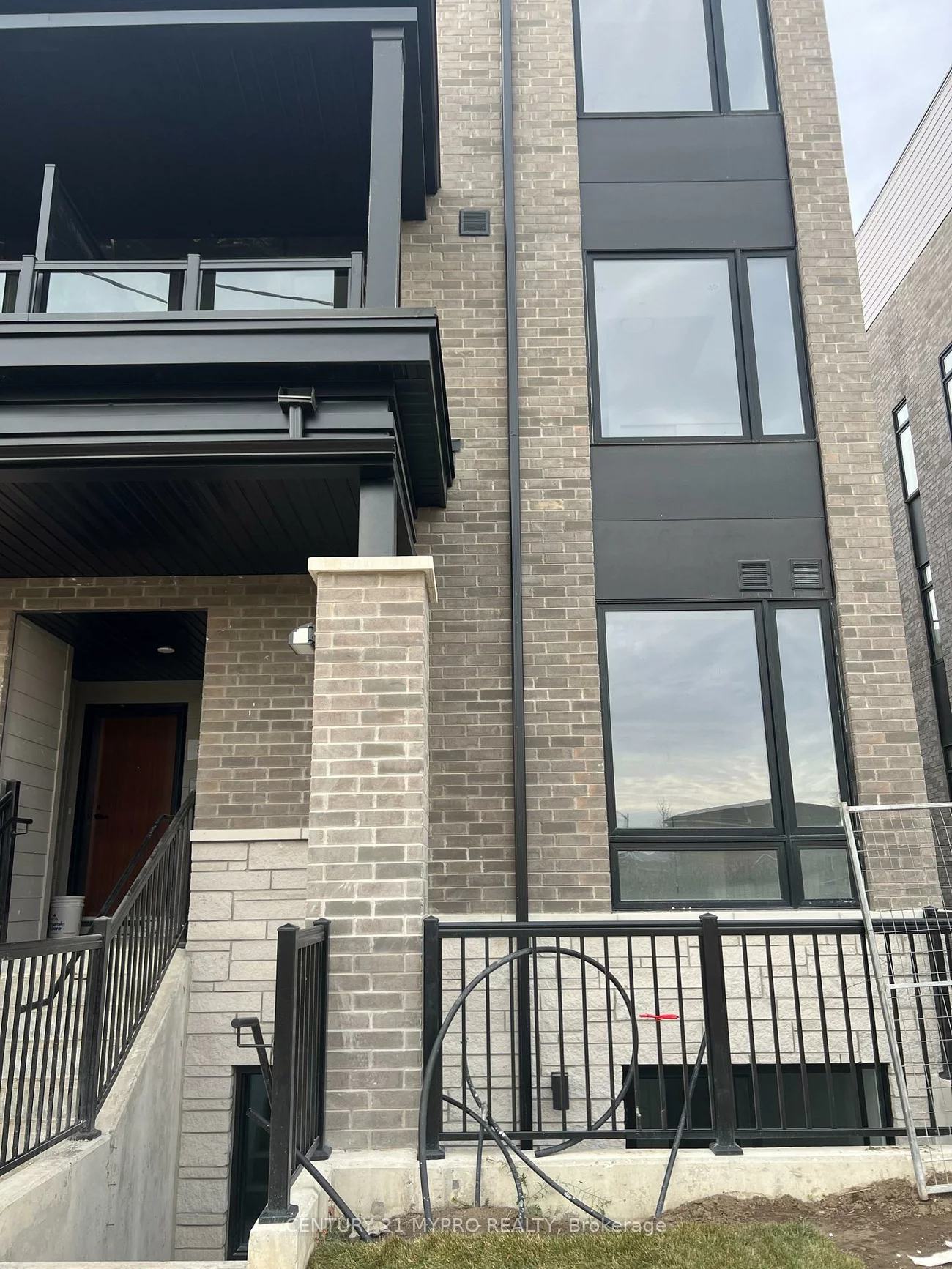 109, Marydale, Middlefield, Markham