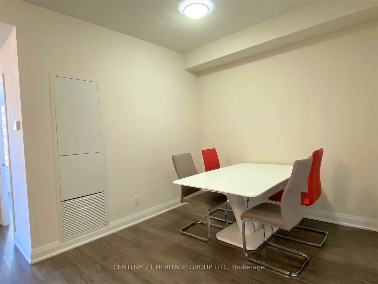 28, Uptown, Unionville, Markham