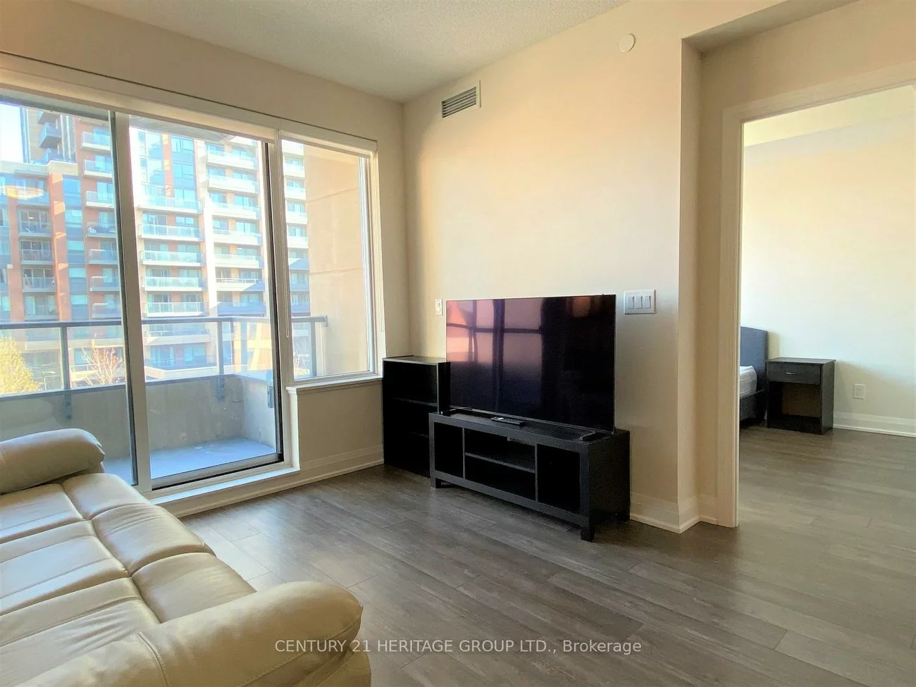 28, Uptown, Unionville, Markham