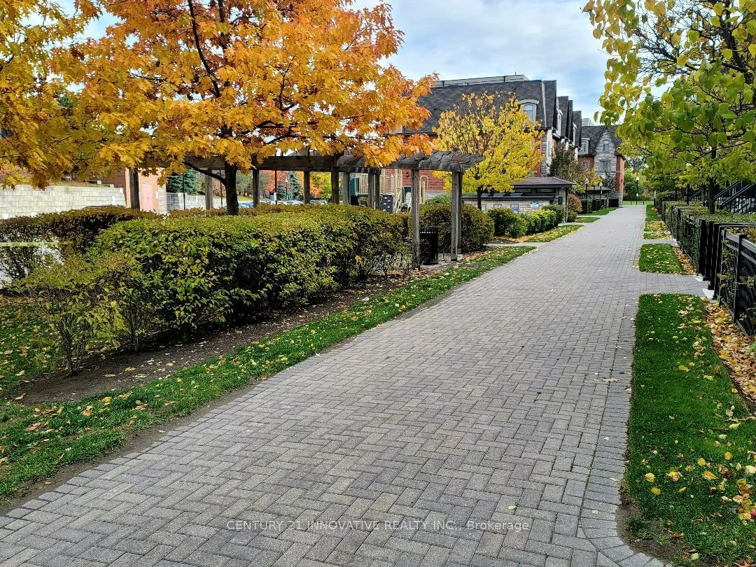 320, John, Aileen-Willowbrook, Markham