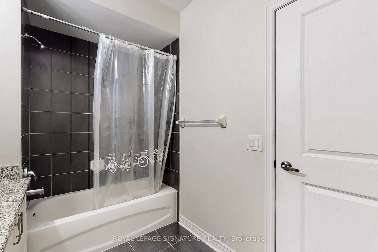 7325, Markham, Cedarwood, Markham