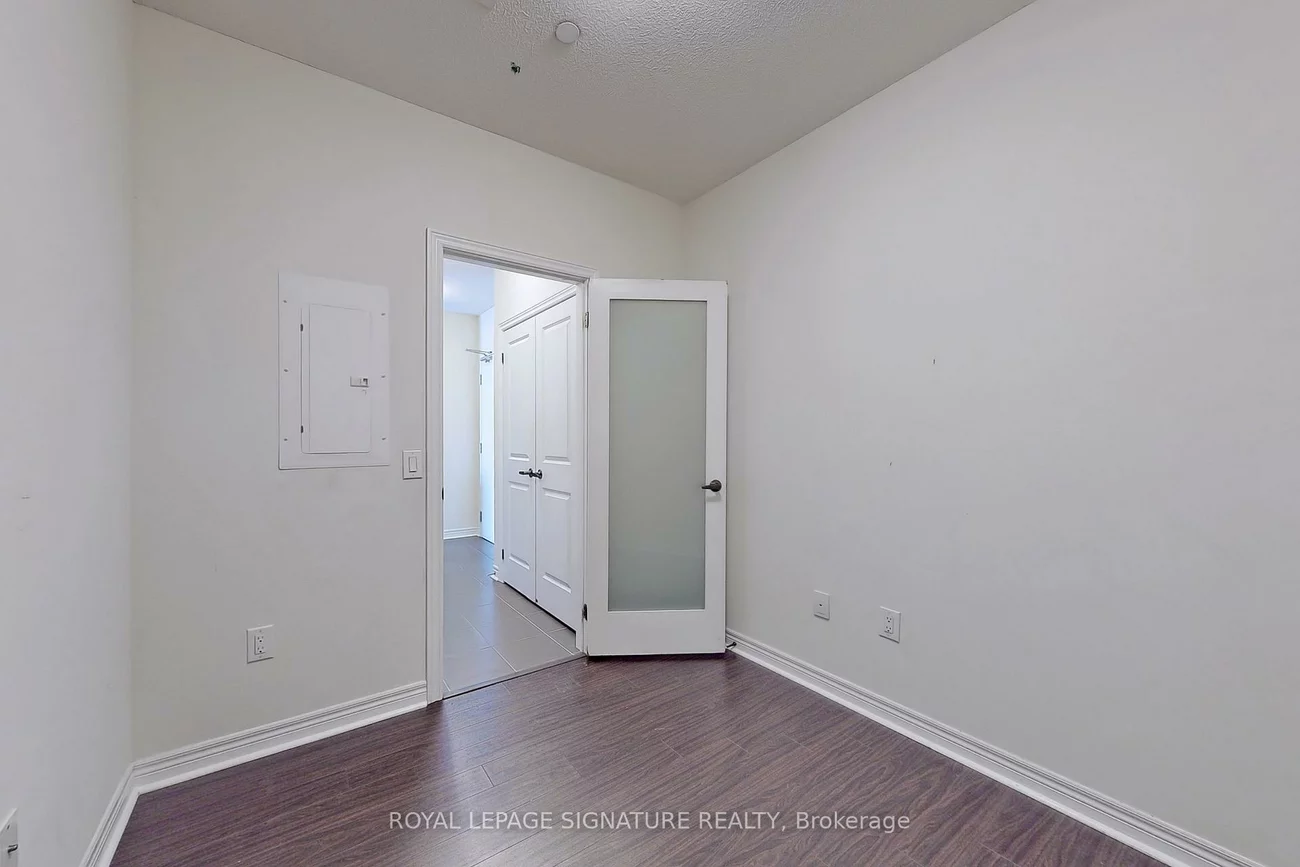 7325, Markham, Cedarwood, Markham