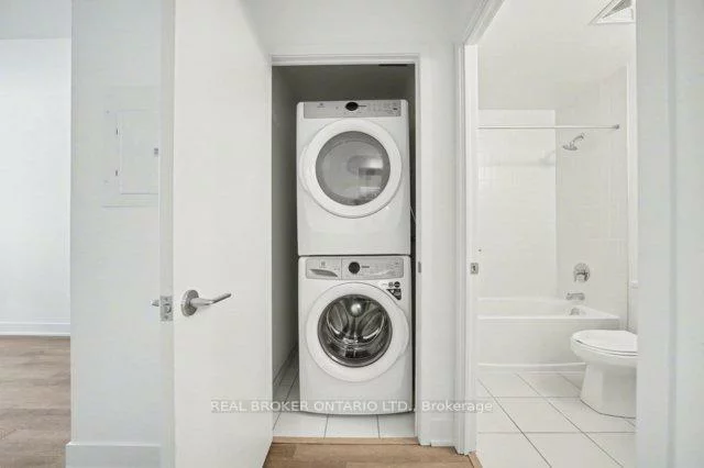 56, Andre De Grasse, Unionville, Markham