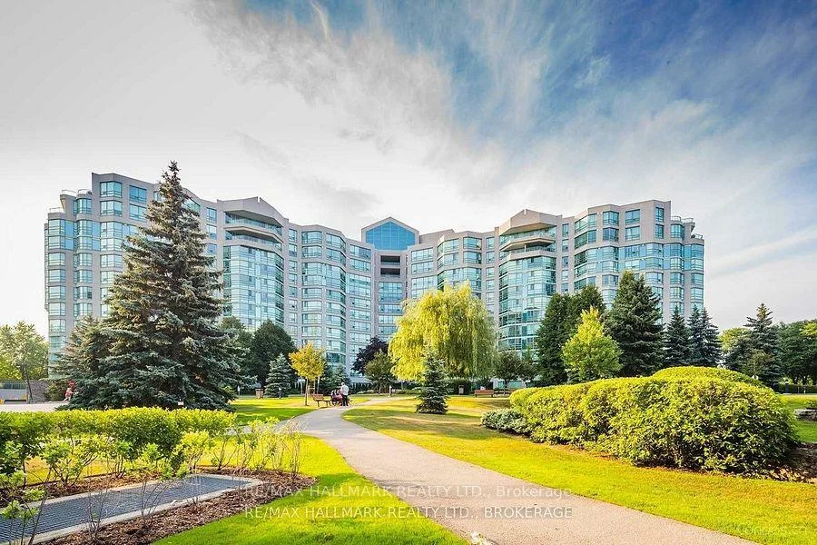 7805, Bayview, Aileen-Willowbrook, Markham