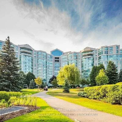 7805, Bayview, Aileen-Willowbrook, Markham