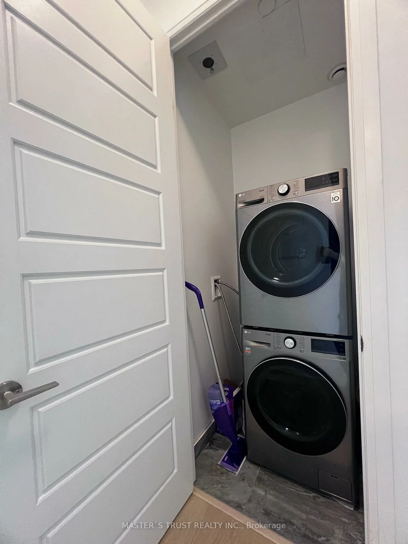 25, Water Walk, Unionville, Markham