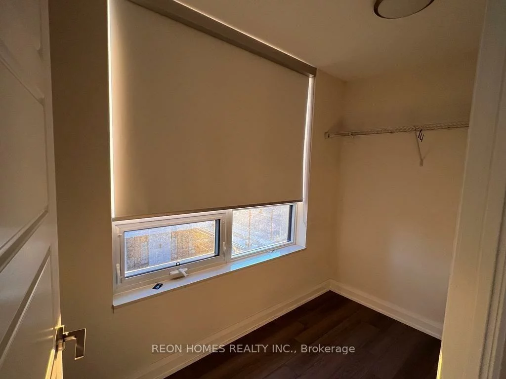 25, Water Walk, Unionville, Markham