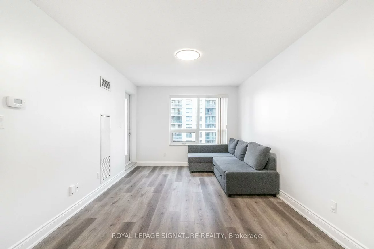 60, South Town Centre, Unionville, Markham