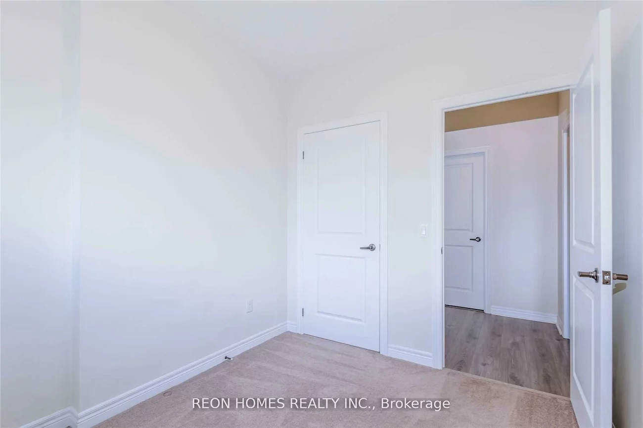 39, New Delhi, Cedarwood, Markham