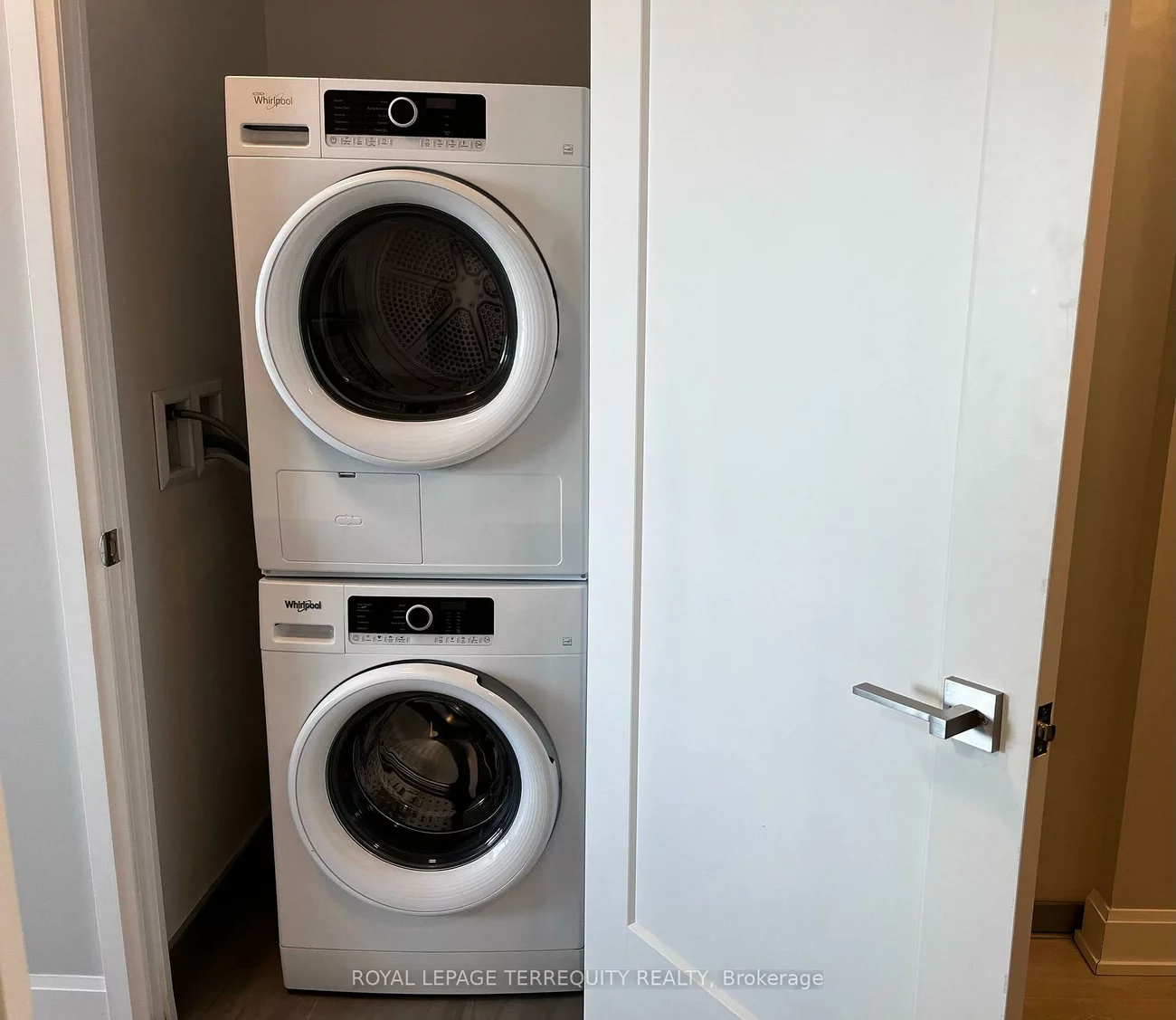 38, Water Walk, Unionville, Markham