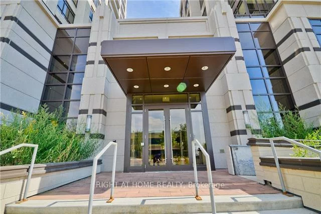 89, South Town Centre, Unionville, Markham