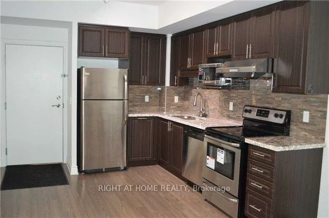 89, South Town Centre, Unionville, Markham