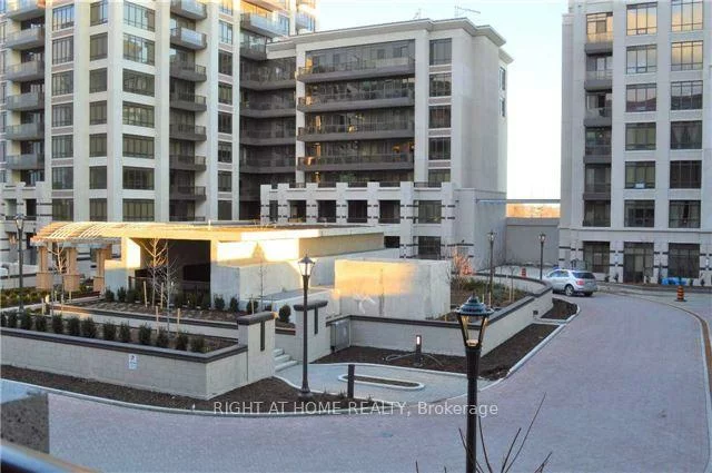 89, South Town Centre, Unionville, Markham