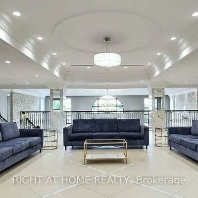 89, South Town Centre, Unionville, Markham