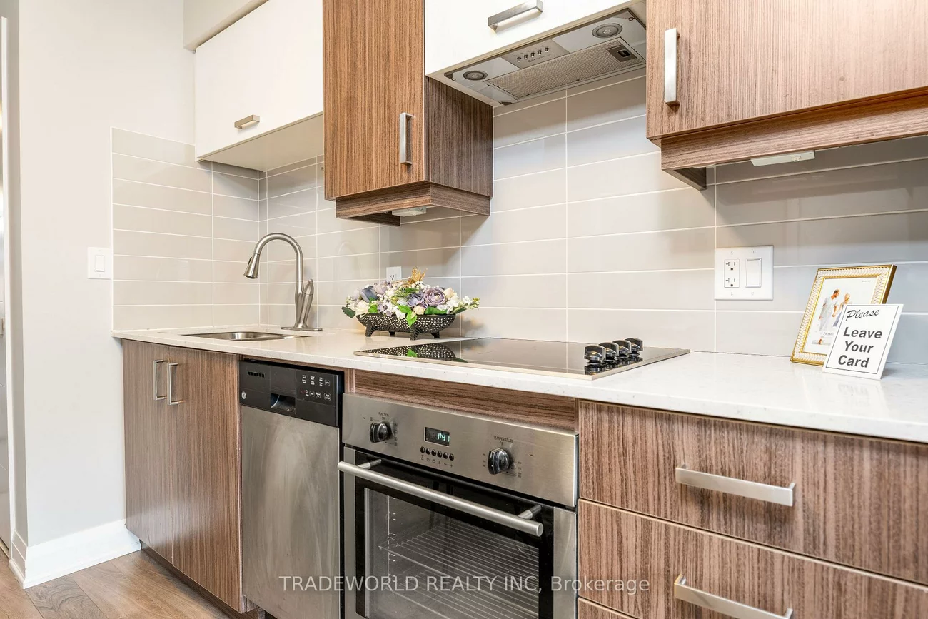 18, Uptown, Unionville, Markham