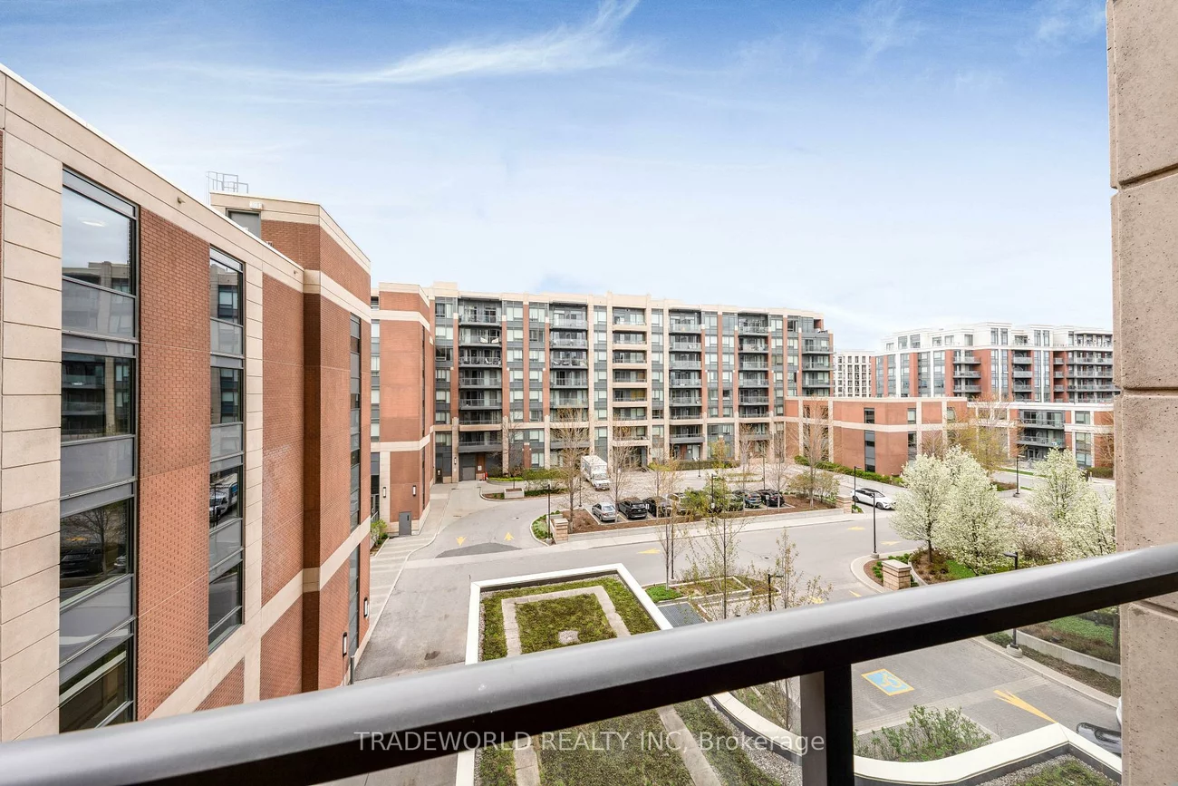 18, Uptown, Unionville, Markham