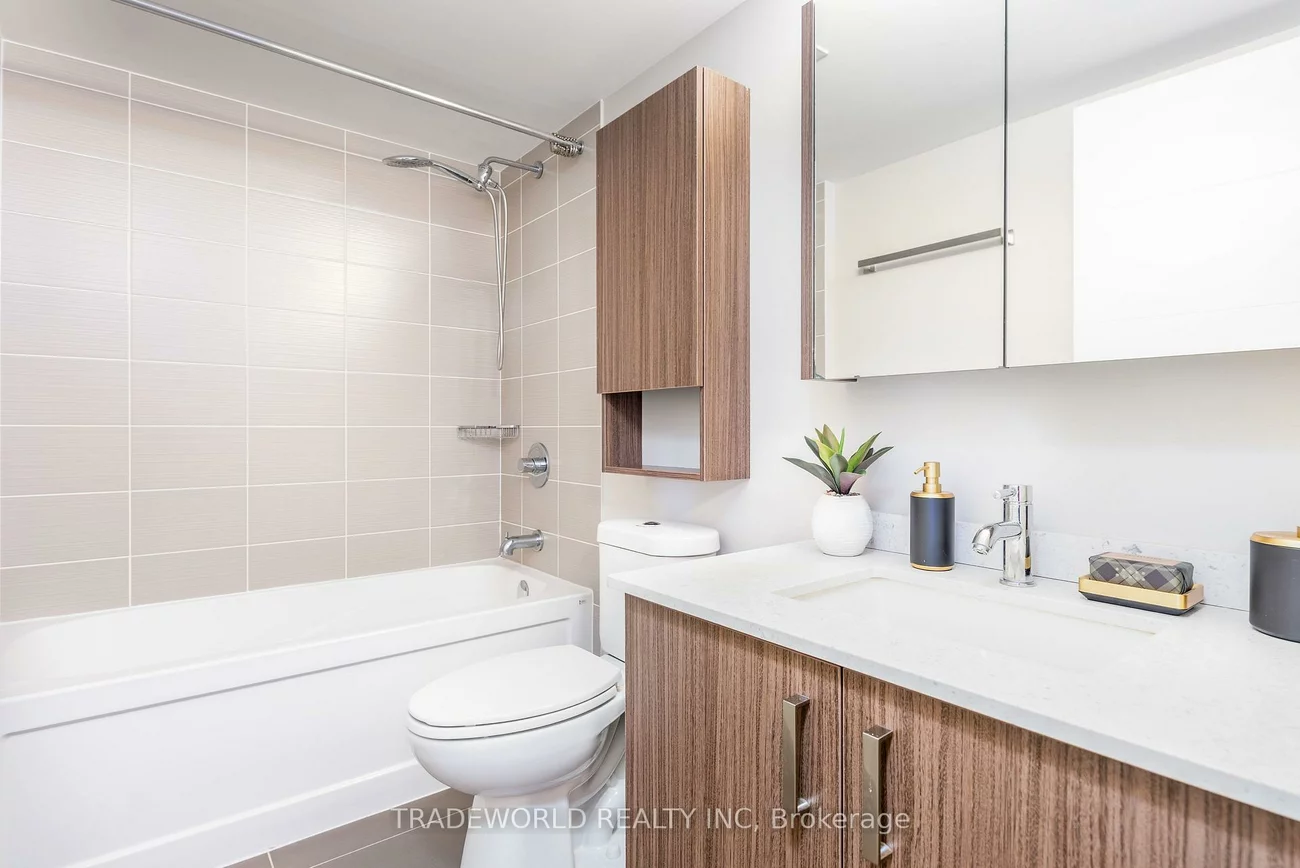 18, Uptown, Unionville, Markham