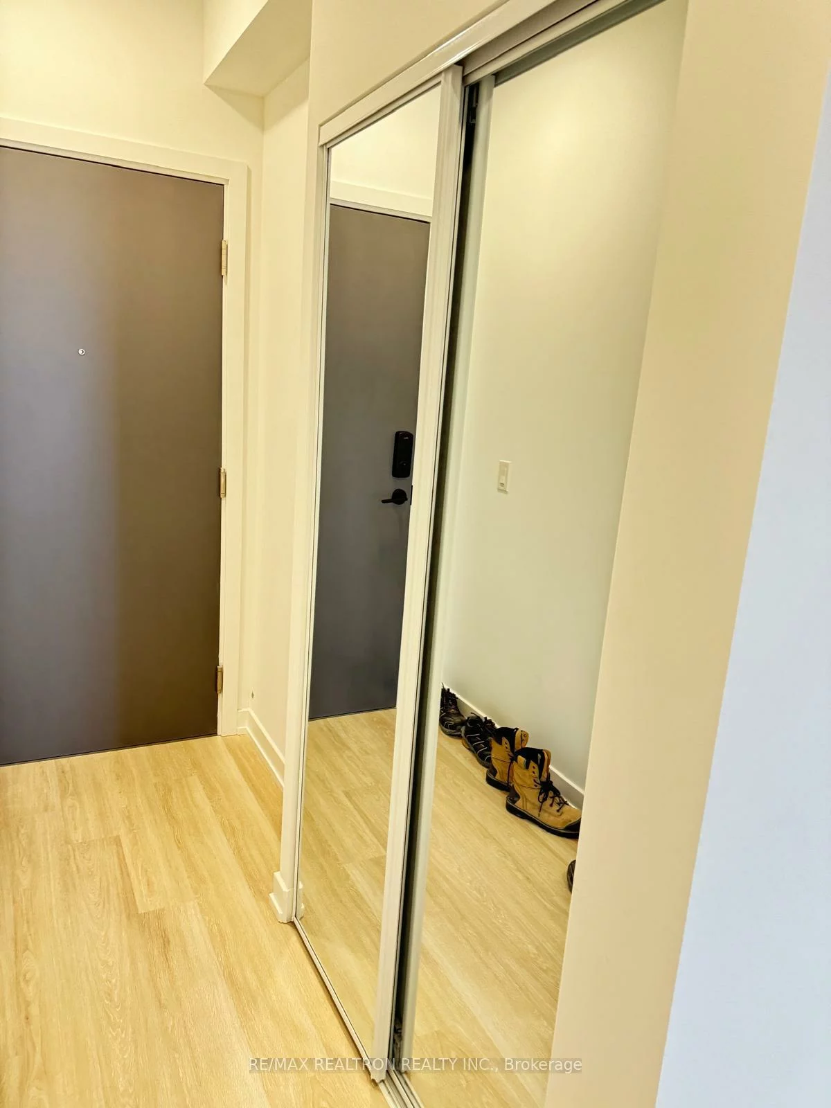 9751, Markham, Greensborough, Markham