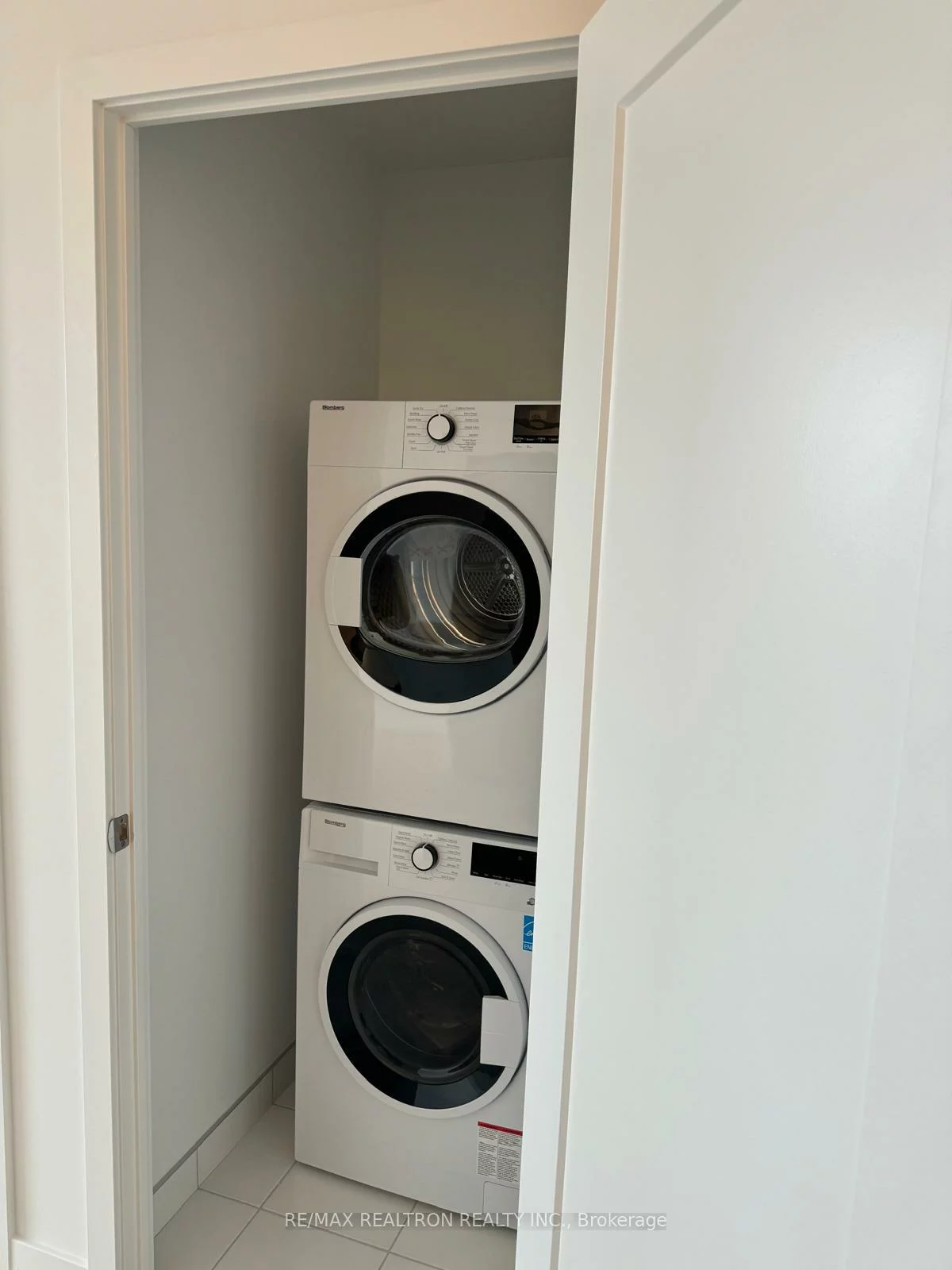 9751, Markham, Greensborough, Markham