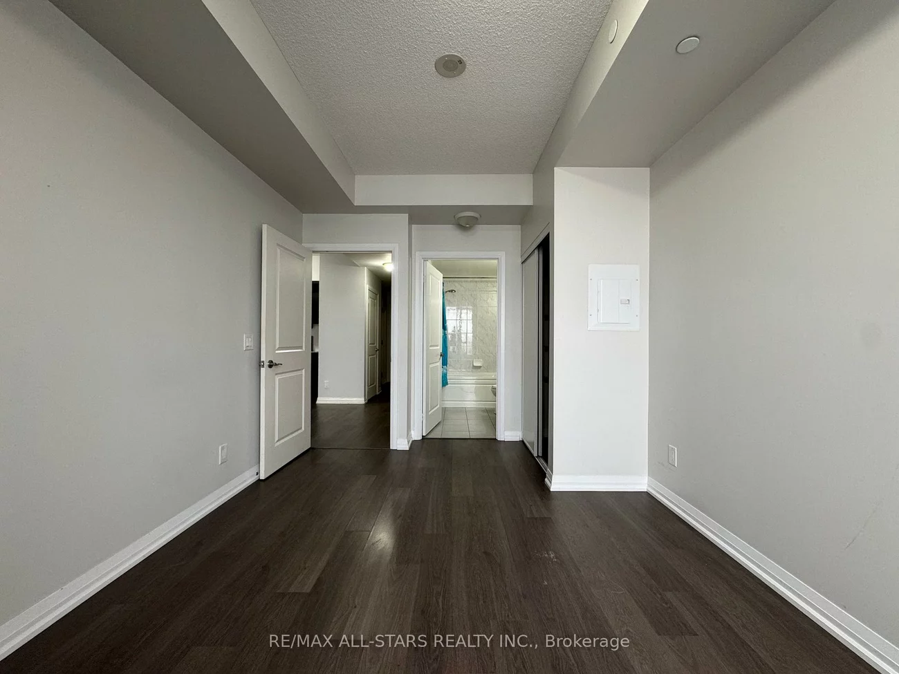 9500, Markham, Wismer, Markham