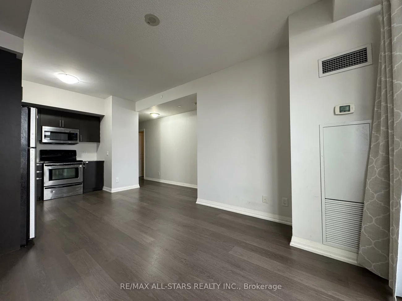 9500, Markham, Wismer, Markham