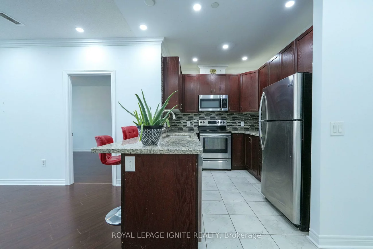 39, New Delhi, Cedarwood, Markham