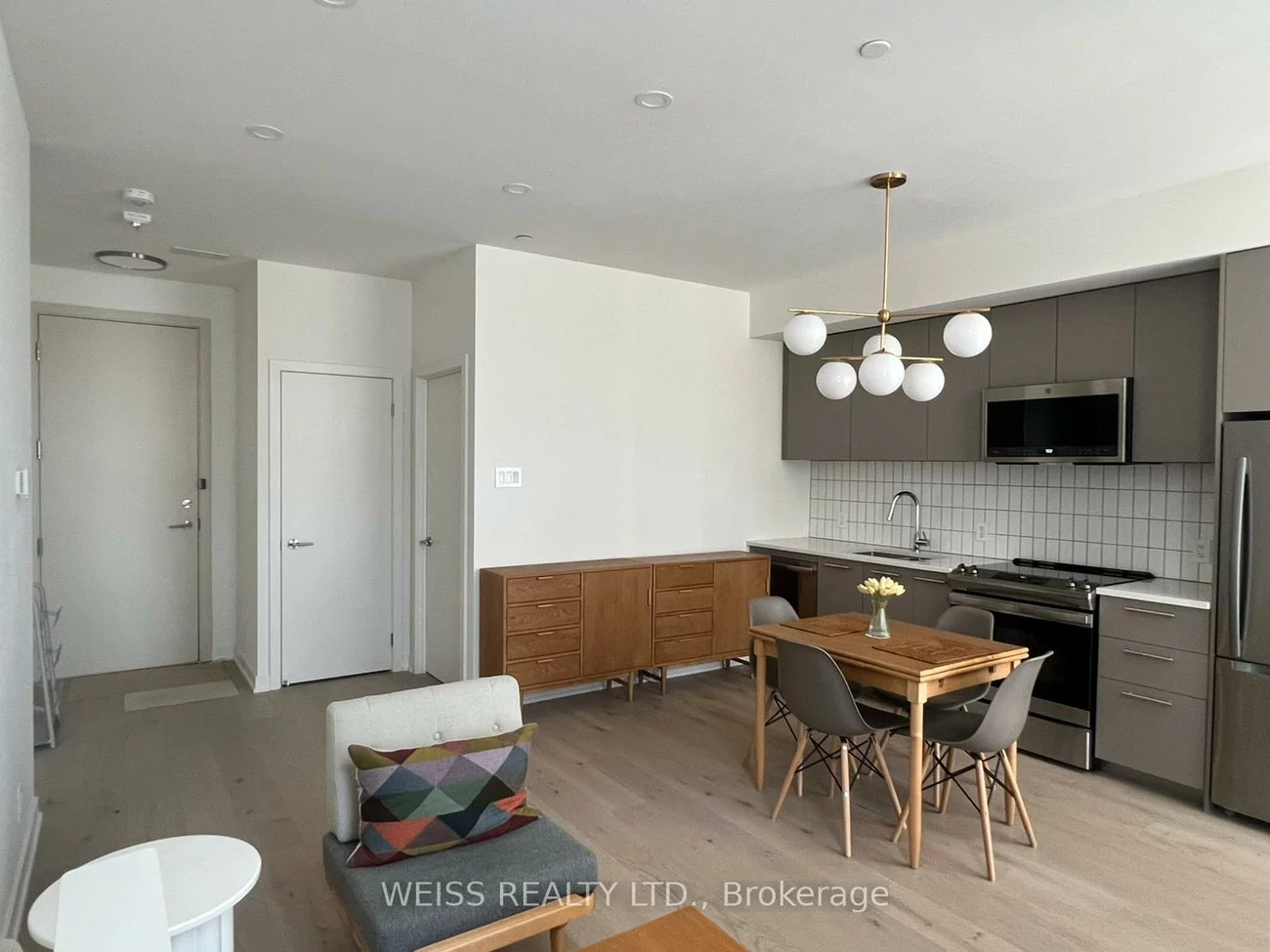 101, Cathedral High, Cathedraltown, Markham