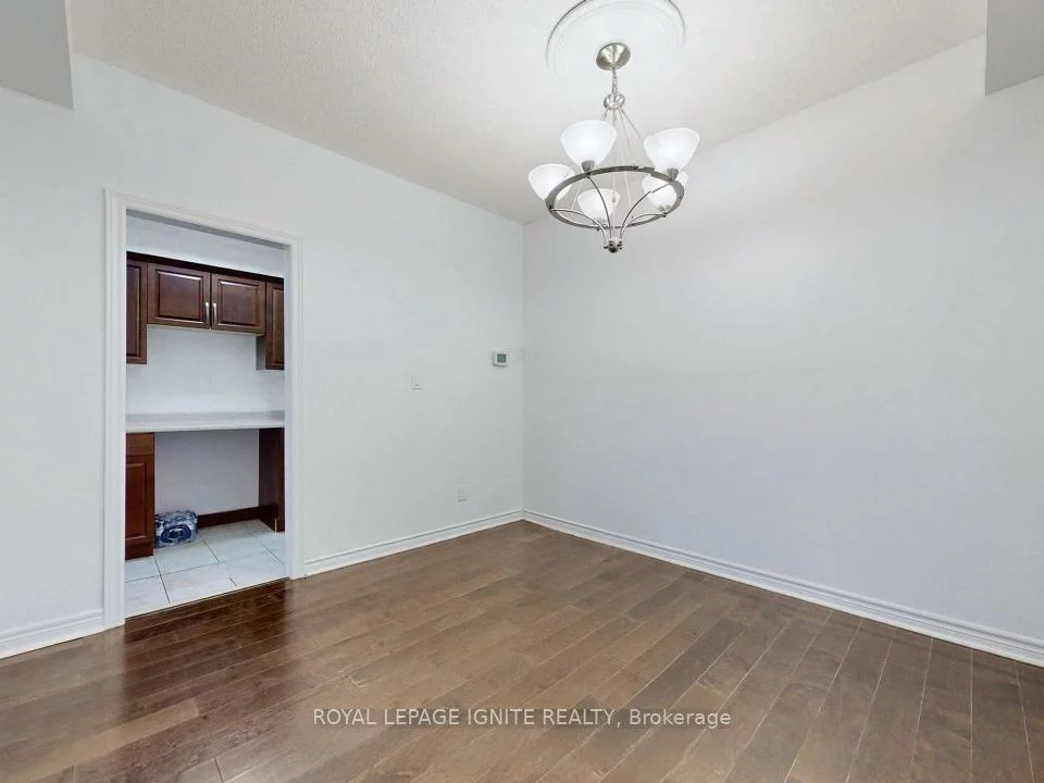 38, Greensborough Village, Greensborough, Markham