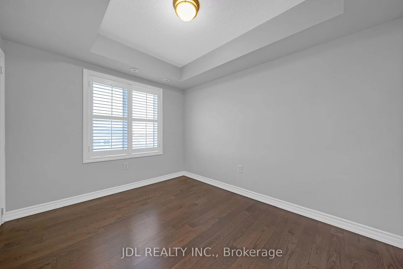 2081, Bur Oak, Greensborough, Markham