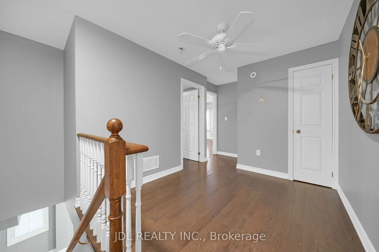 2081, Bur Oak, Greensborough, Markham