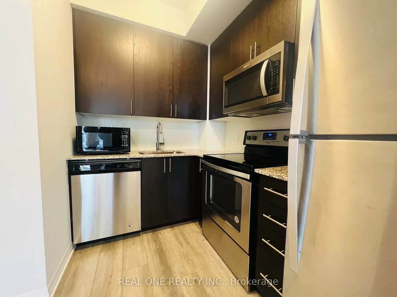 9560, Markham, Wismer, Markham