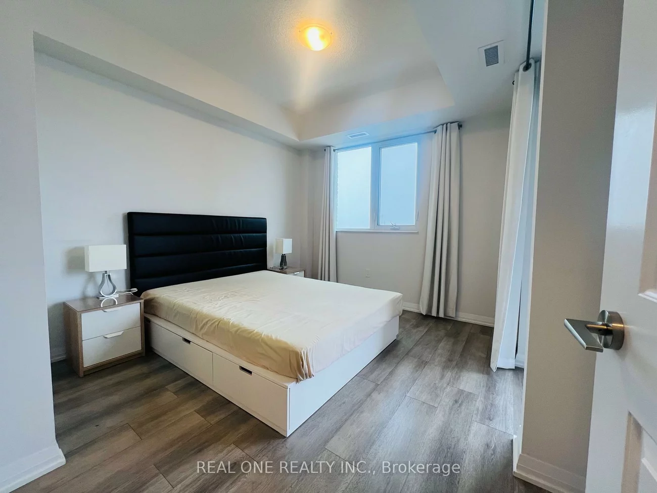 9560, Markham, Wismer, Markham