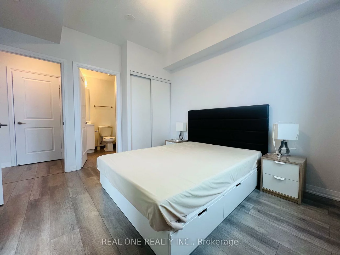 9560, Markham, Wismer, Markham