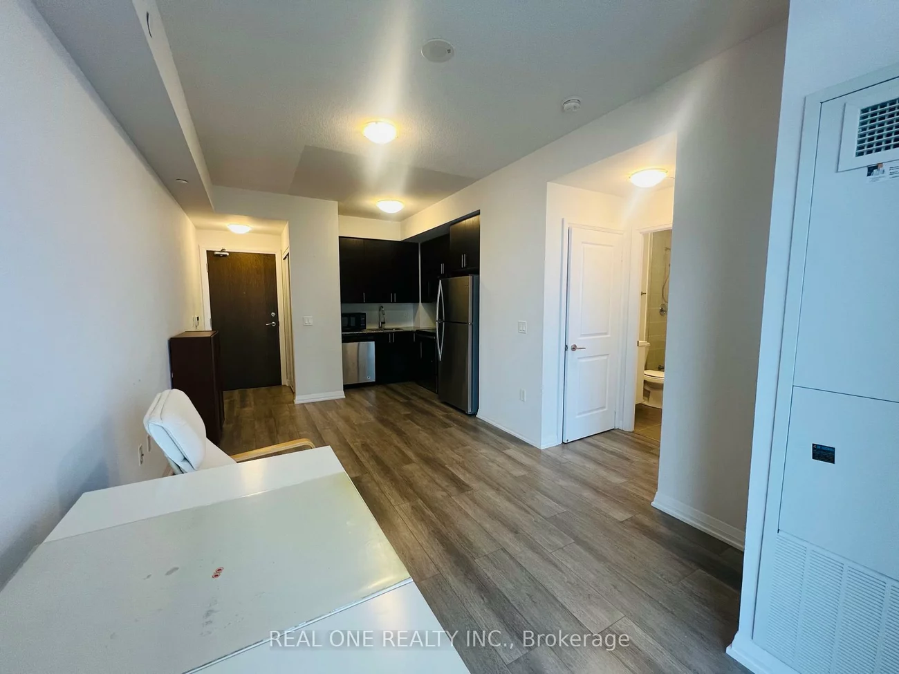 9560, Markham, Wismer, Markham