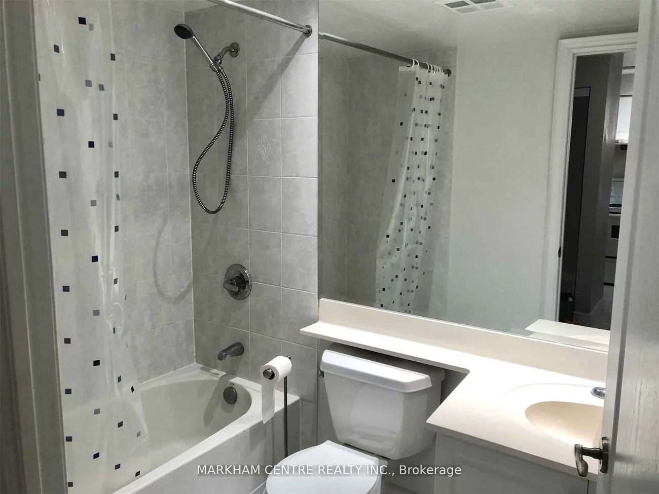 51, Saddlecreek, Commerce Valley, Markham