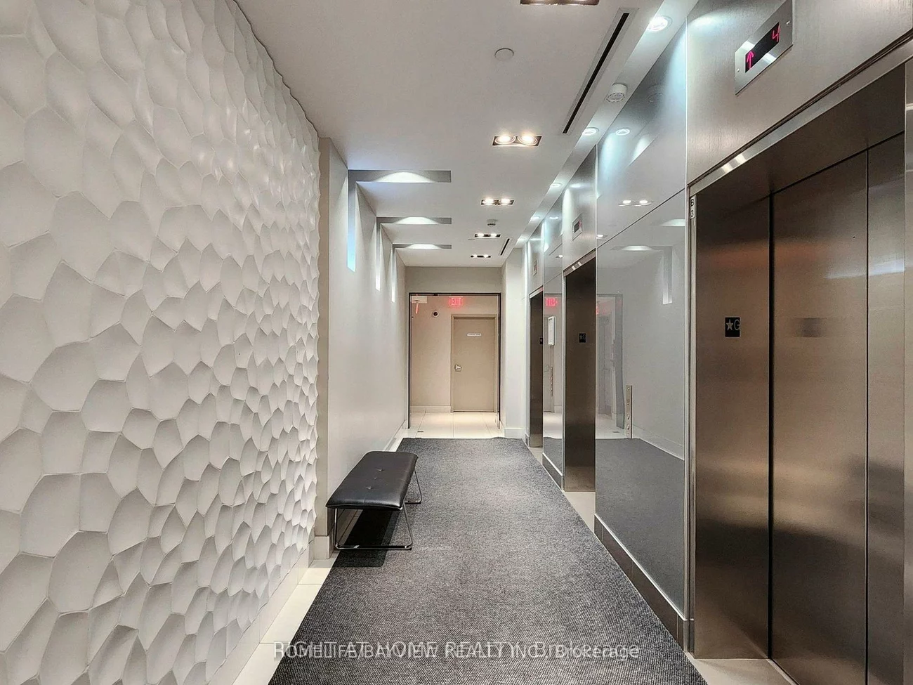 7165, Yonge, Thornhill, Markham