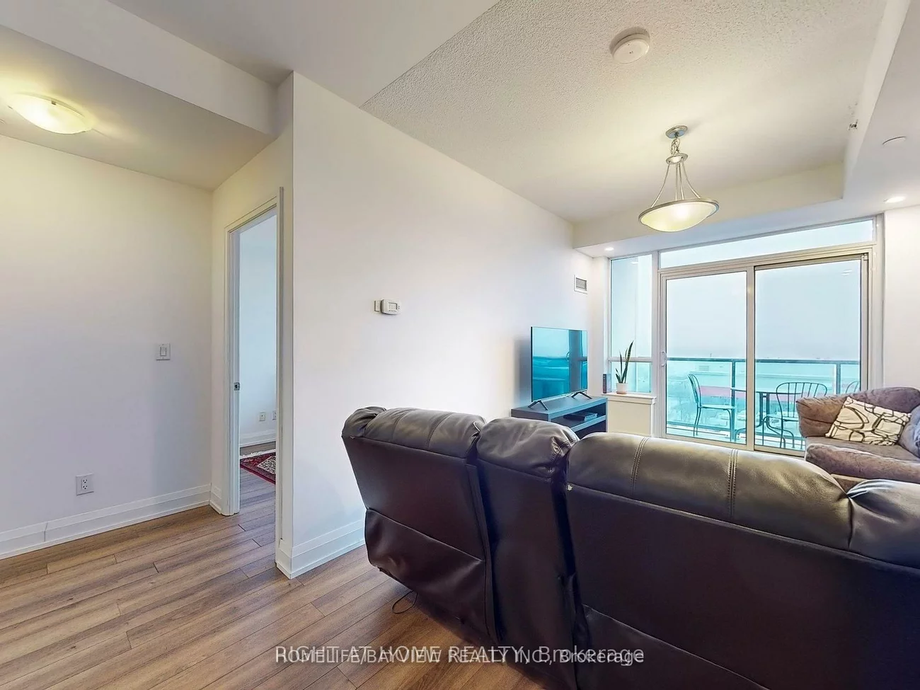 7165, Yonge, Thornhill, Markham