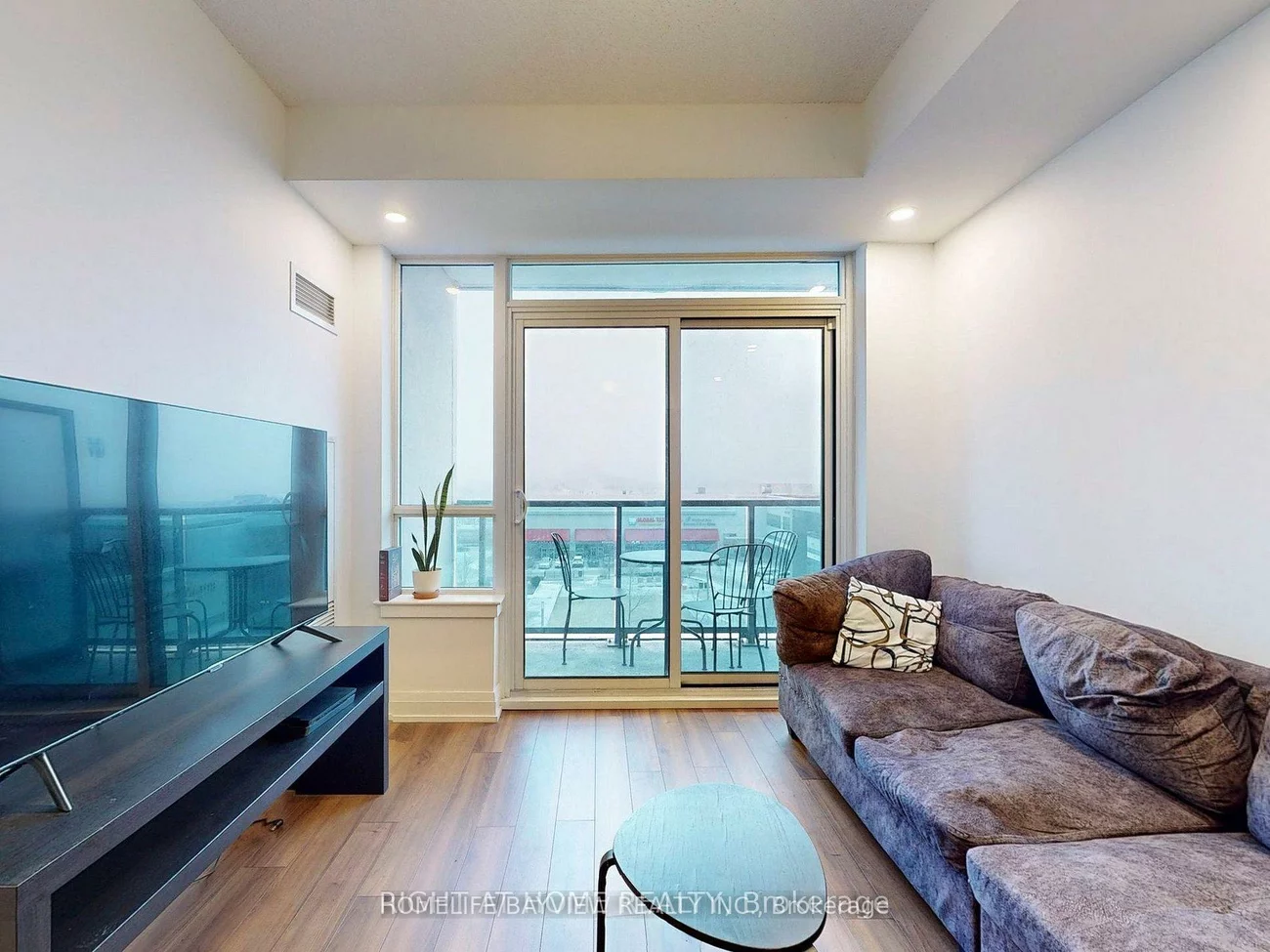 7165, Yonge, Thornhill, Markham