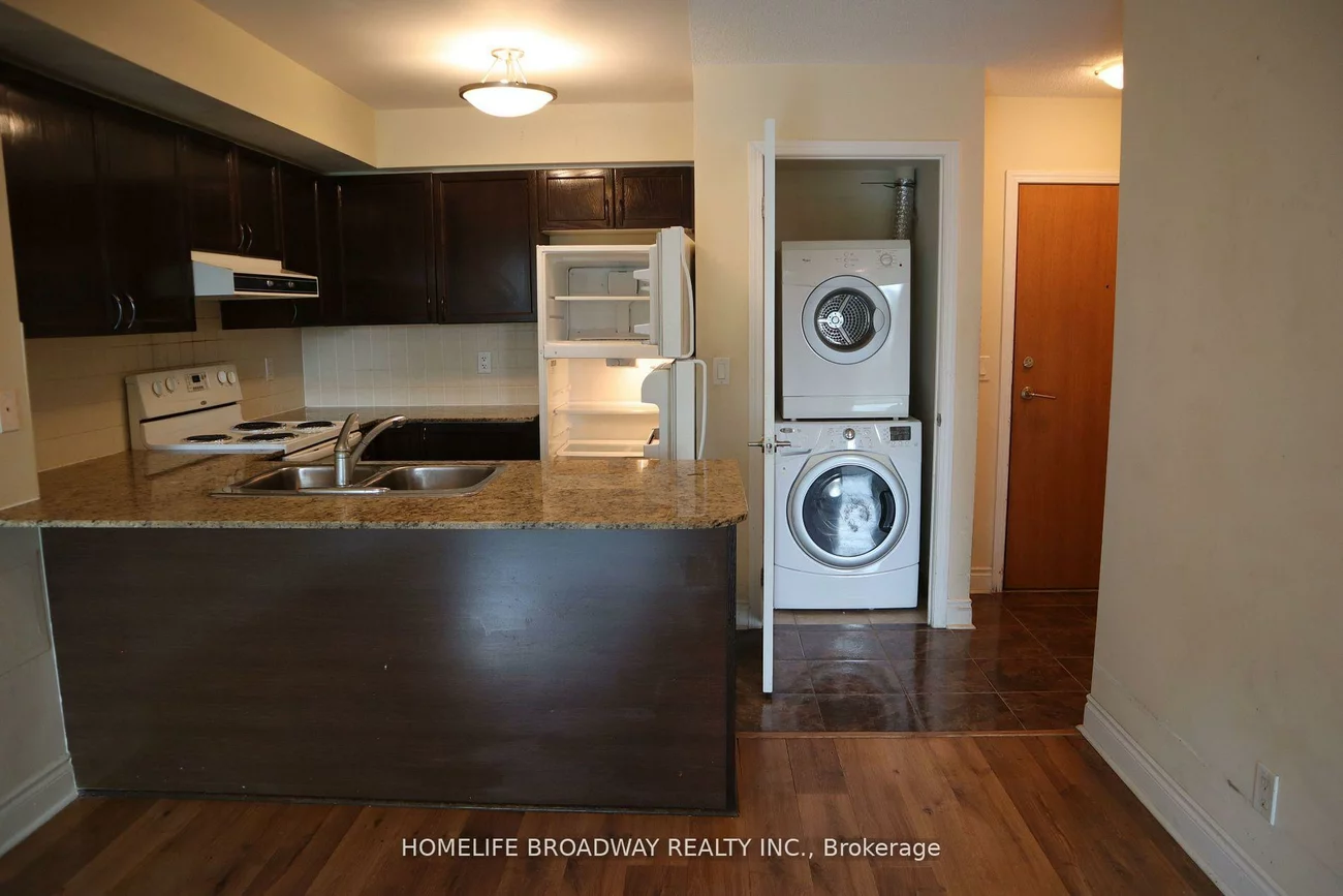 75, South Town Centre, Unionville, Markham