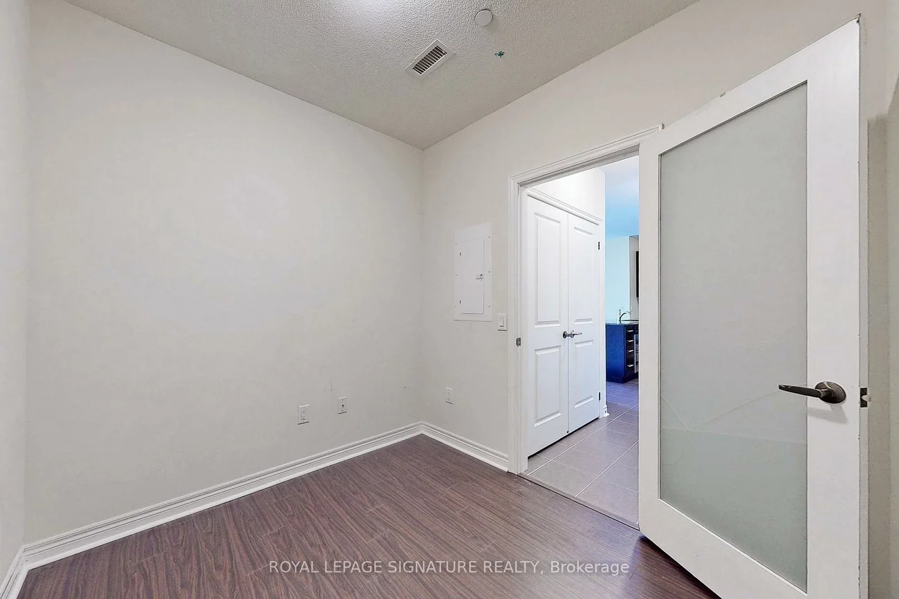 7325, Markham, Cedarwood, Markham