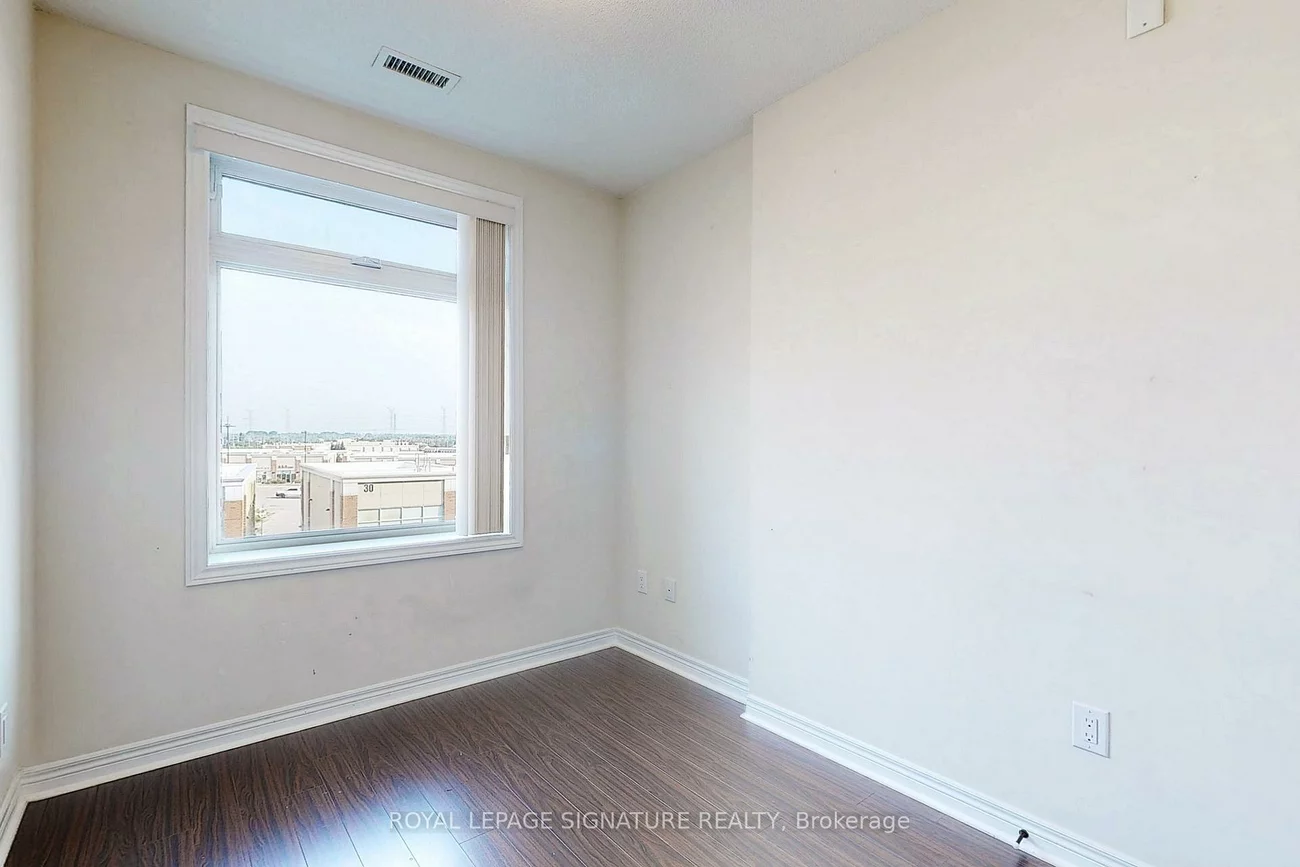 7325, Markham, Cedarwood, Markham