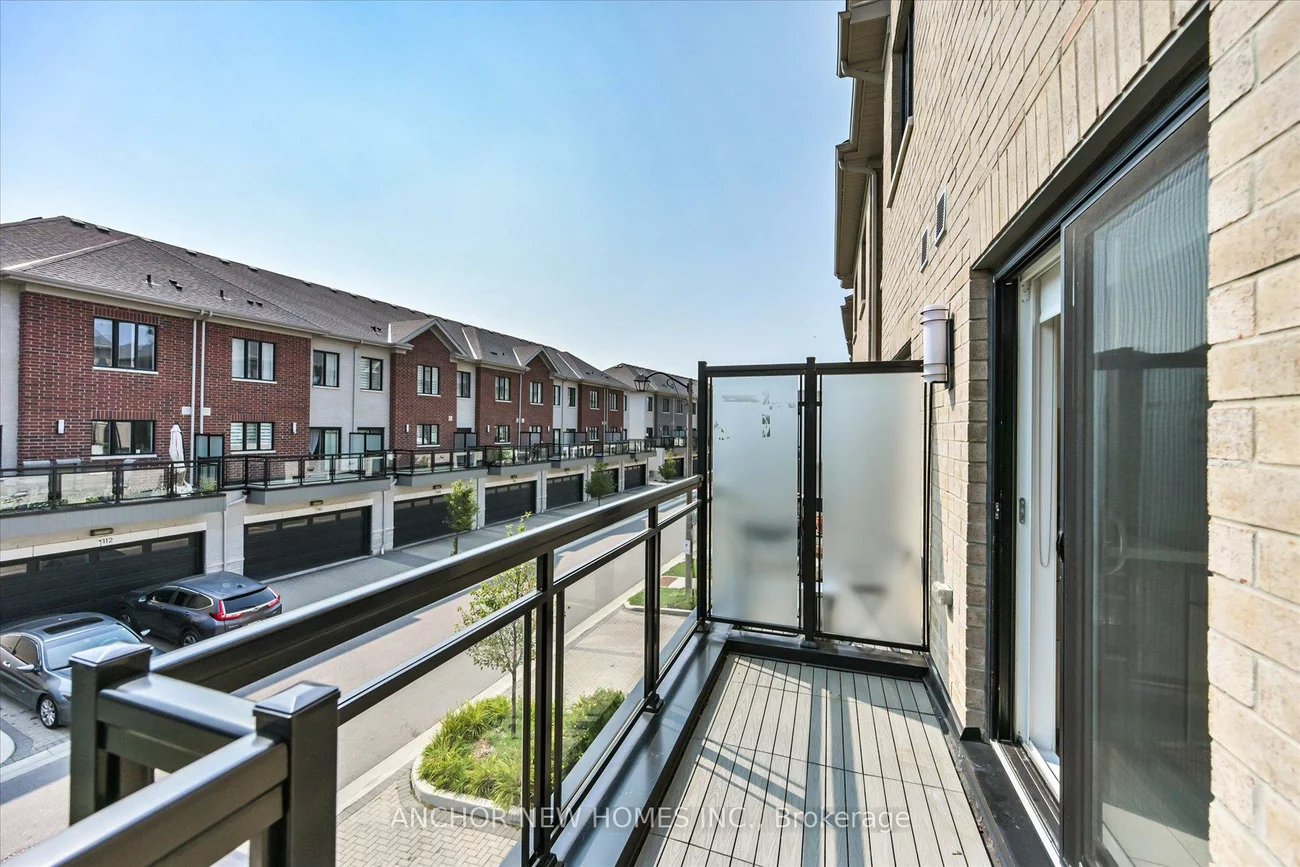 89, Feeney, Commerce Valley, Markham