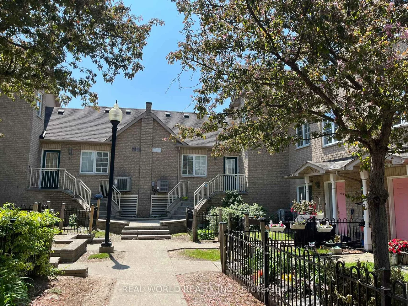 8, Cox, Unionville, Markham