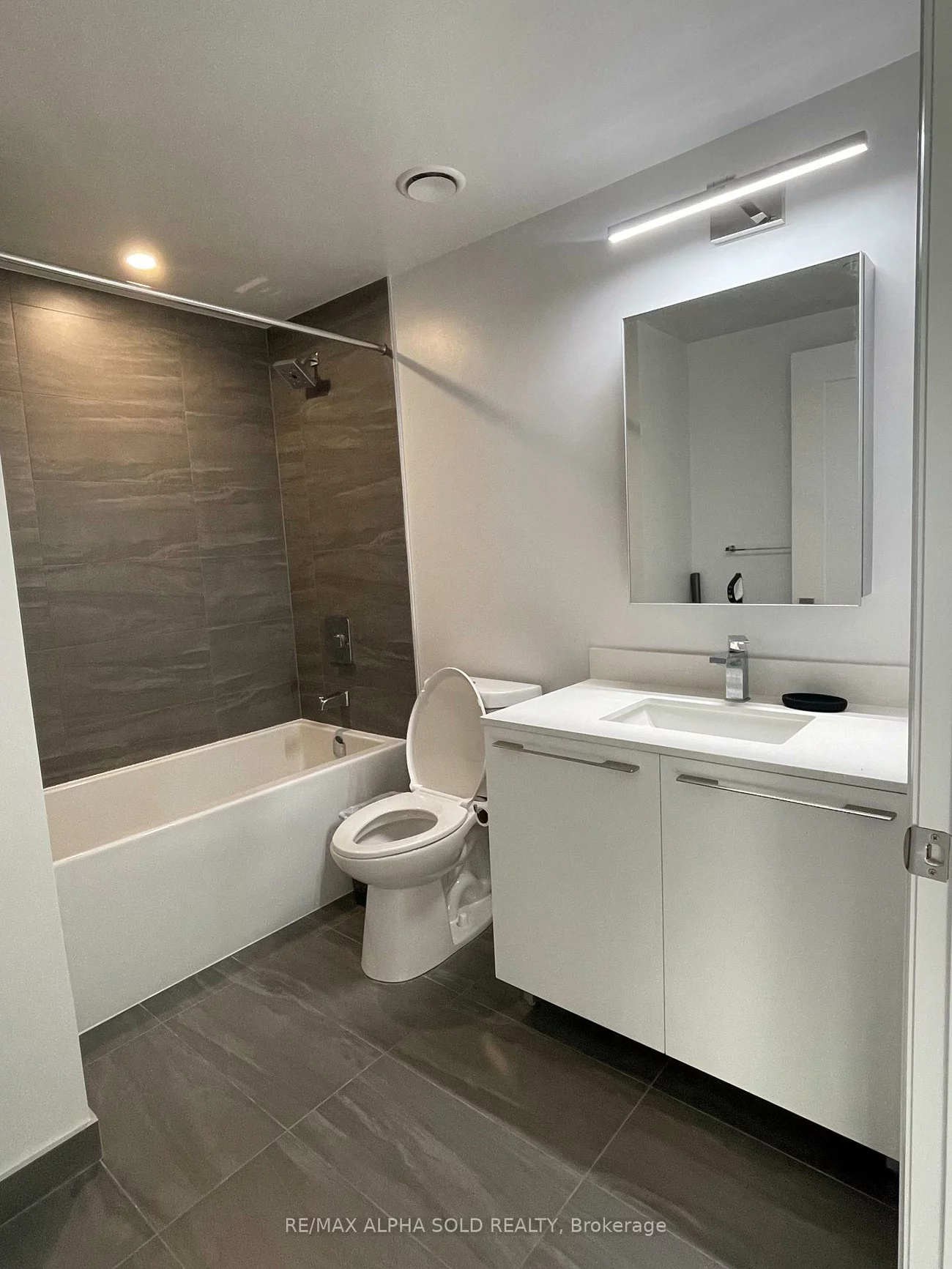 8, Water Walk, Unionville, Markham