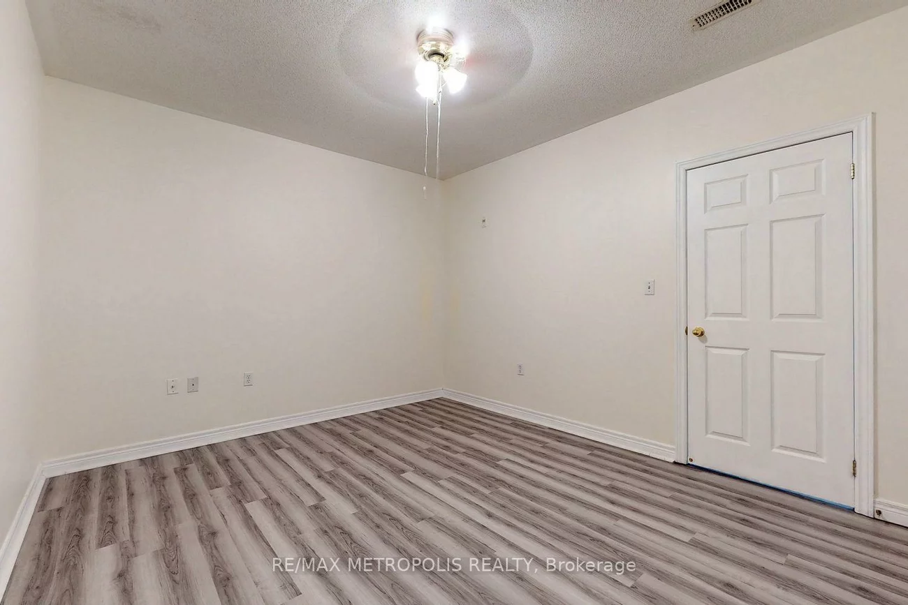 7340, Markham, Middlefield, Markham