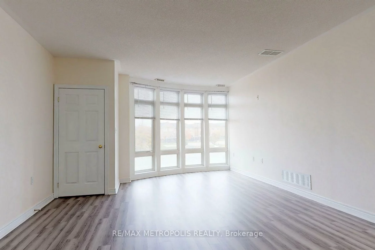 7340, Markham, Middlefield, Markham