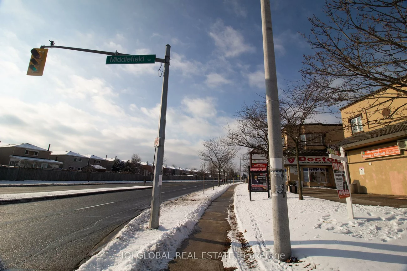 2352, Middlefield, Middlefield, Markham